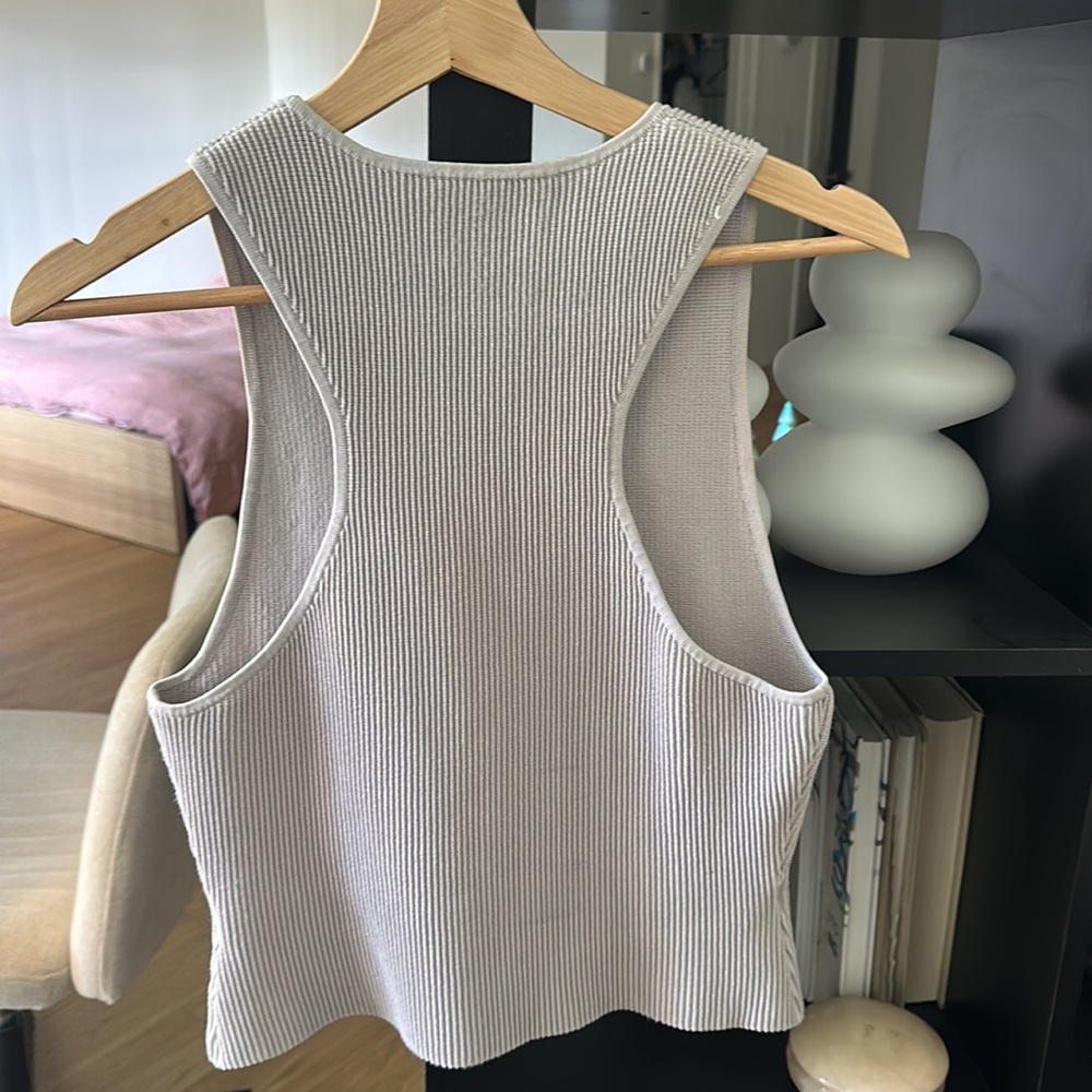 Babaton Ribbed Tank - Picture 4 of 4